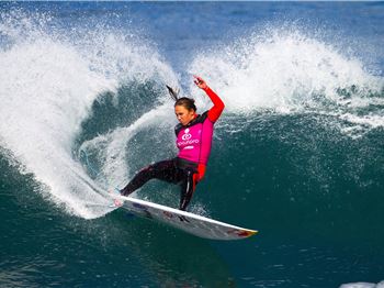 Carnage at Bells Beach for the ASP Bells Beach Pro! - Surfing News