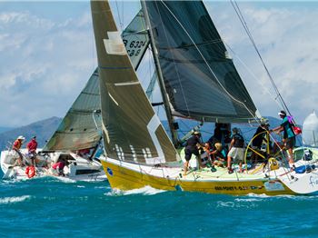 Airlie Beach Race Week: size not important to ship of mates - Sailing News