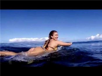 Girls surfing is kicking butt... - Surfing News