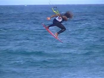 Worlds first Aerial 360 on a Strapless Surfboard - Kitesurfing News