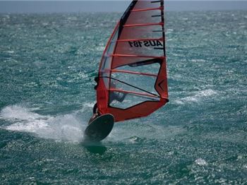 Aussie KanGURU'S Hit Mauritius Attitude Freeride Challenge - Windsurfing News