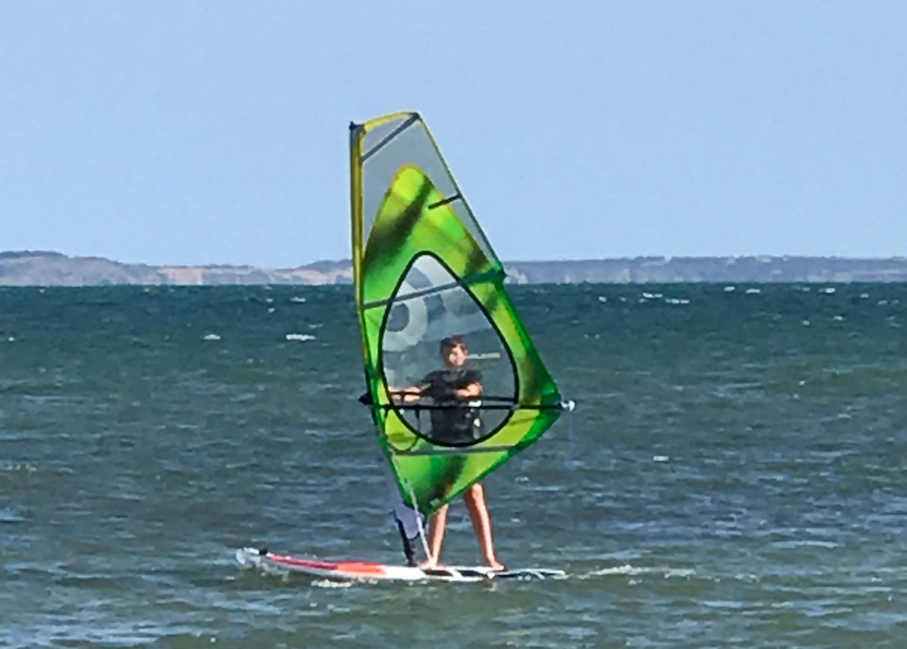 windsurfing