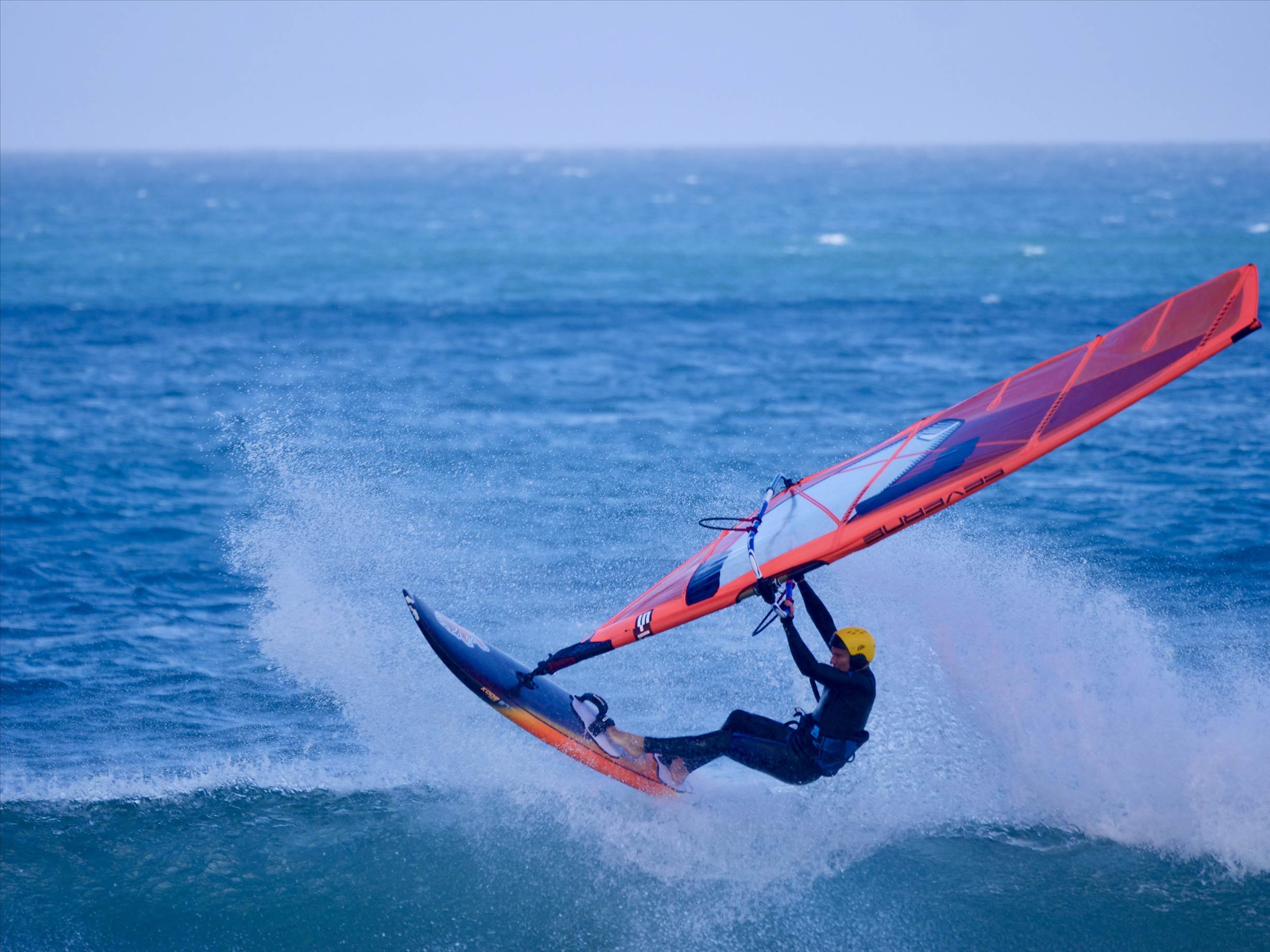 kitesurfing-vs-windsurfing-wakeboarding-and-surfing-what-to-choose